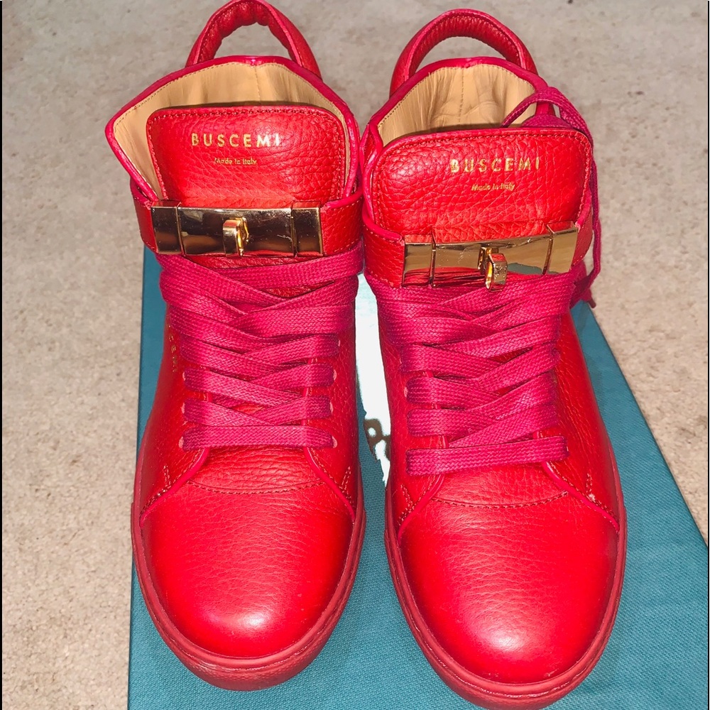 Women’s Buscemi Sneakers (37)
